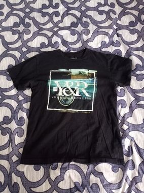 👠YOUNG & RECKLESS mens Tshirt👠